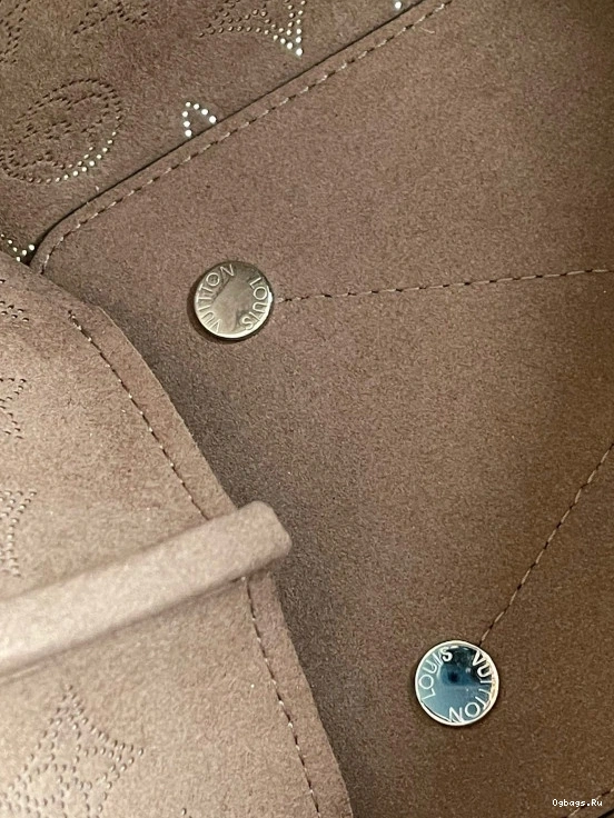 LOUIS BELLA VUITTON 0126